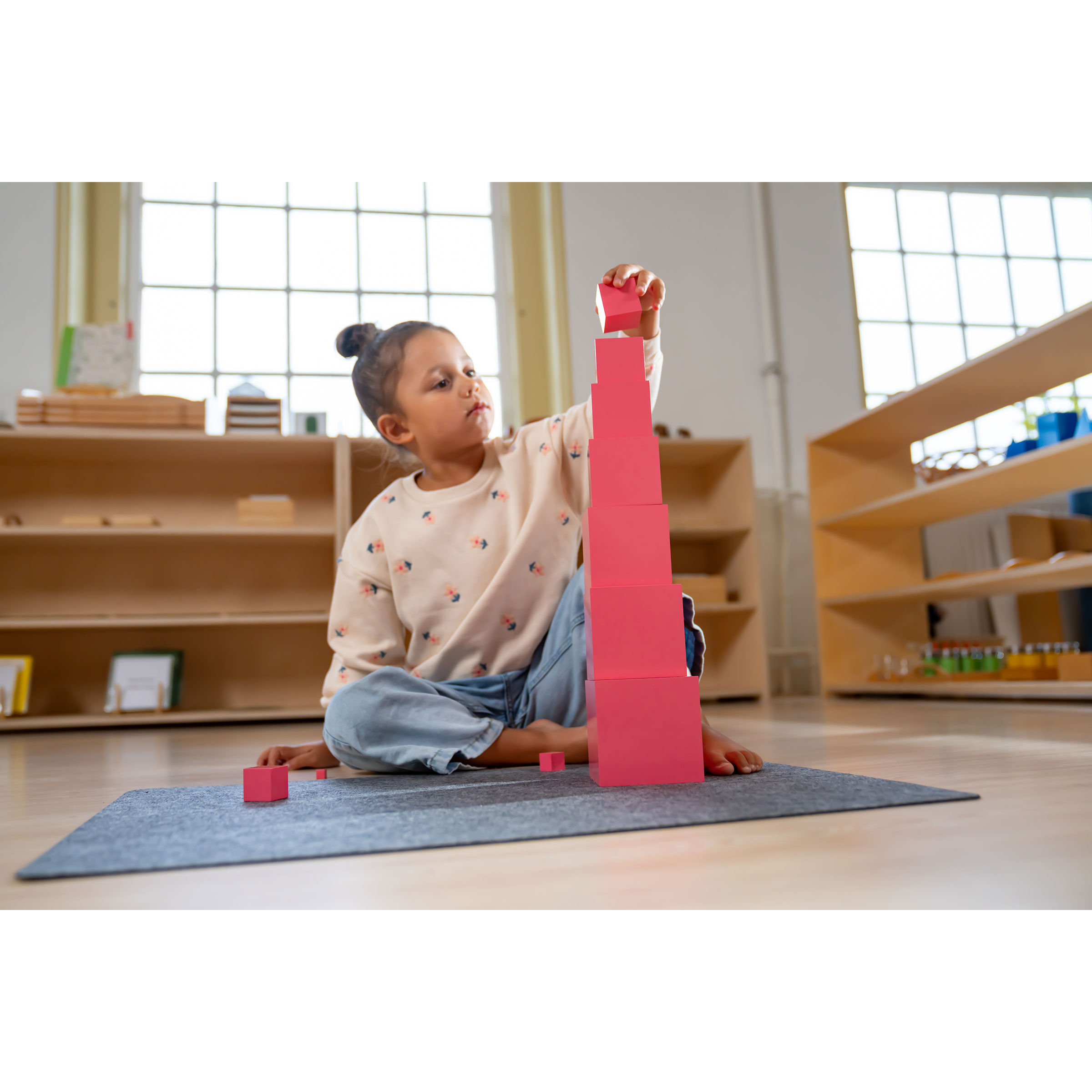 The Pink Tower | Nienhuis Montessori